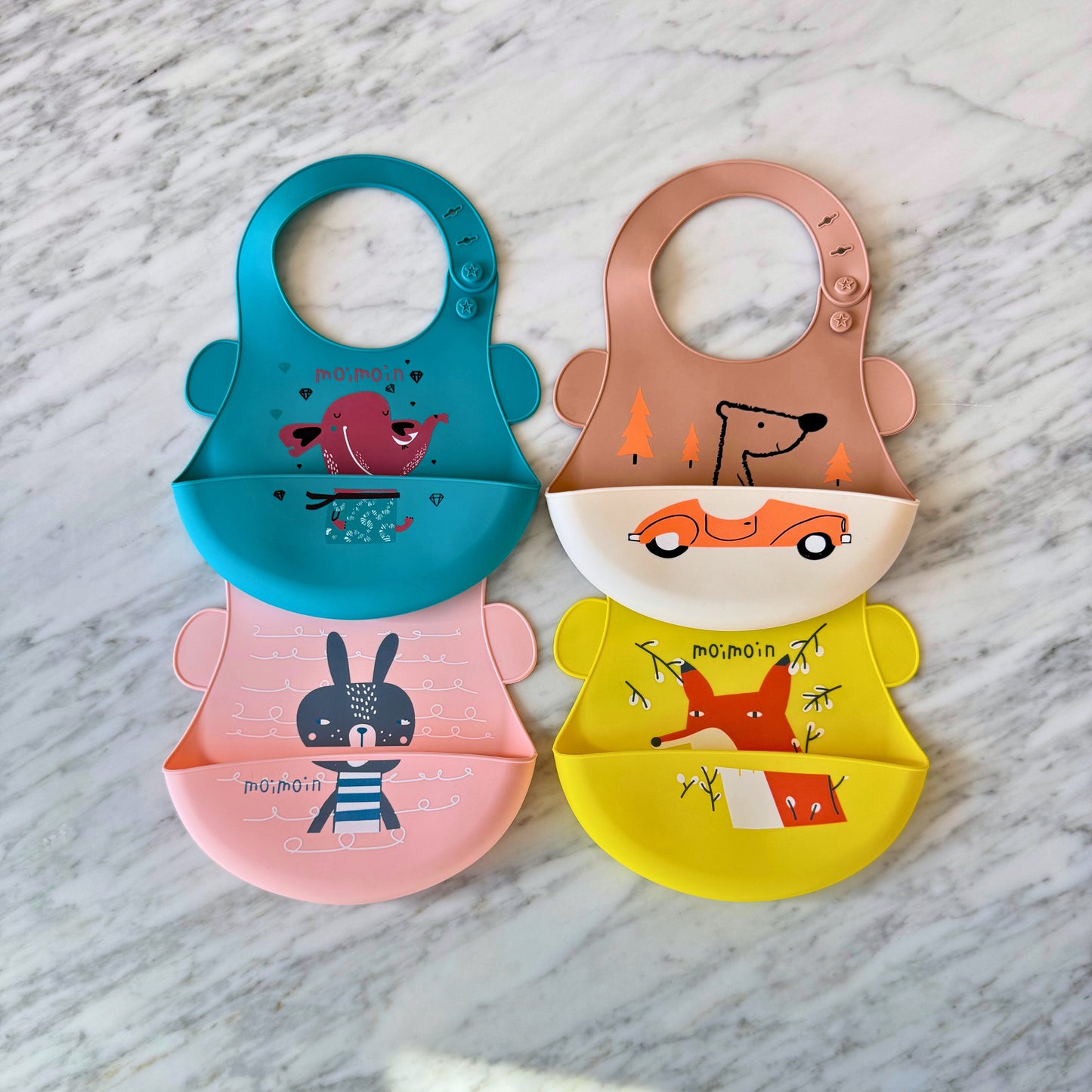 BowlyMoly Bib With Cute Animals