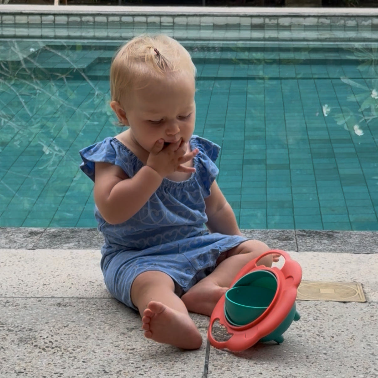 Bowly Moly 360° Rotating Spill-Proof Kids Gyro Bowl